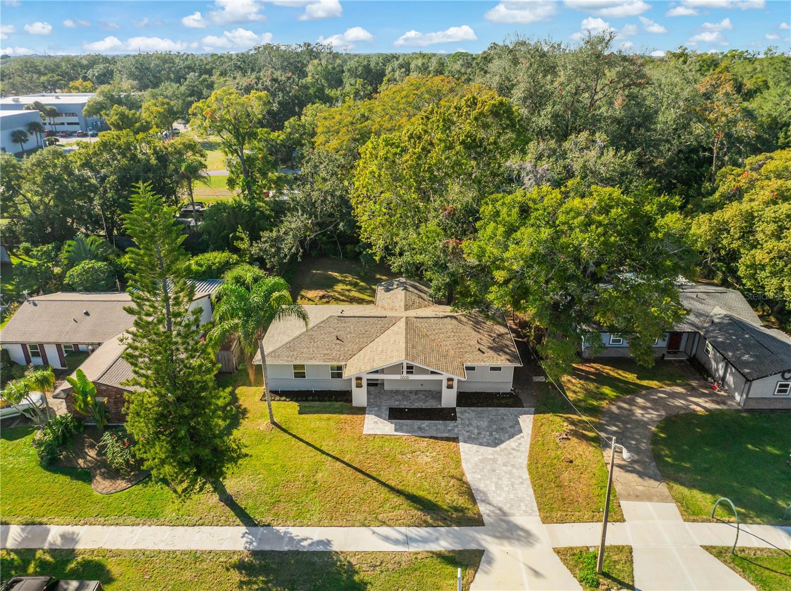 PLANTATION - Residential