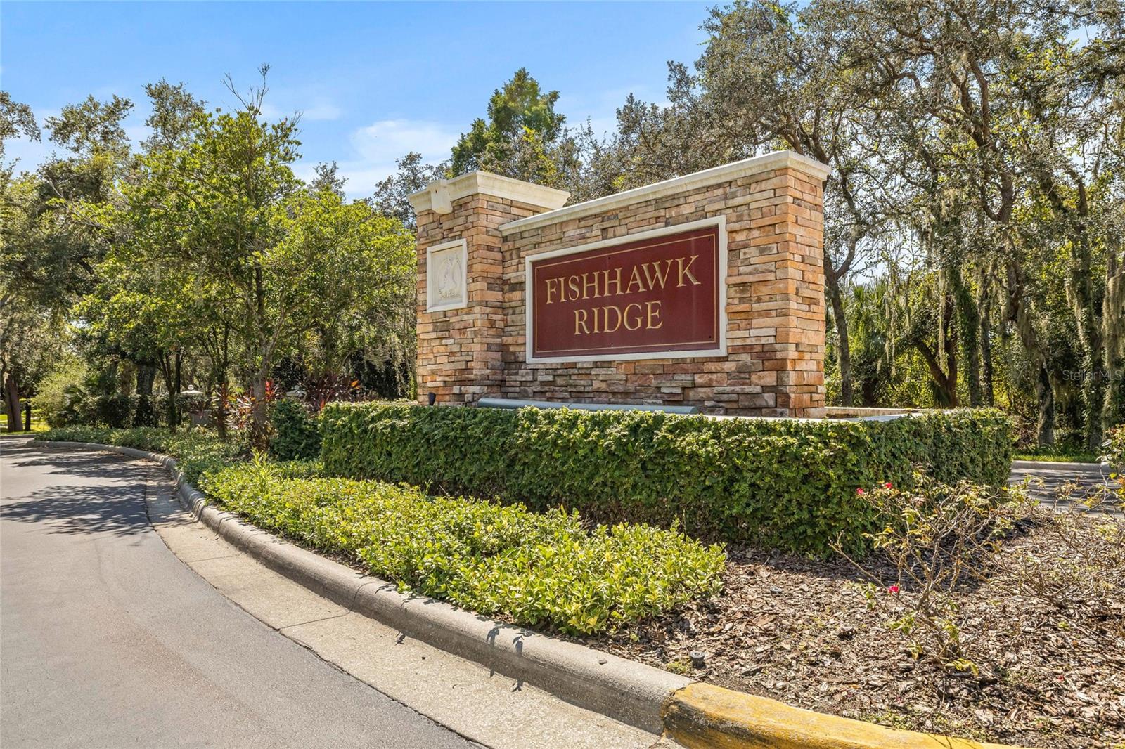 FISHHAWK RANCH TWNHMS PH - Residential