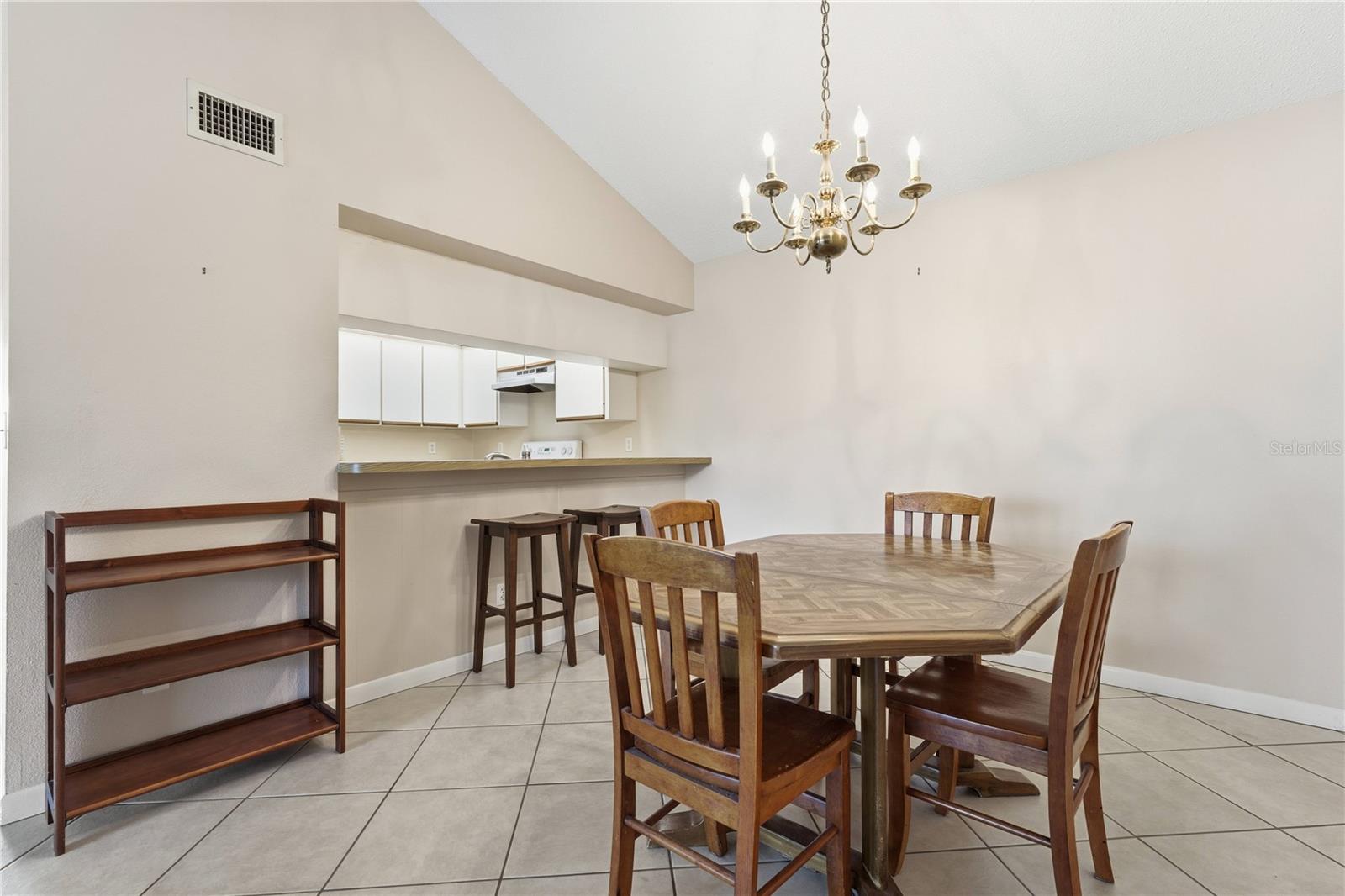 BIRD BAY V - Residential