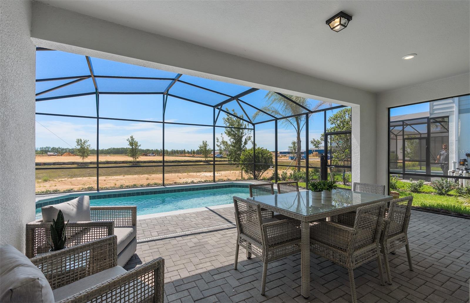 WINDSOR CAY - Residential