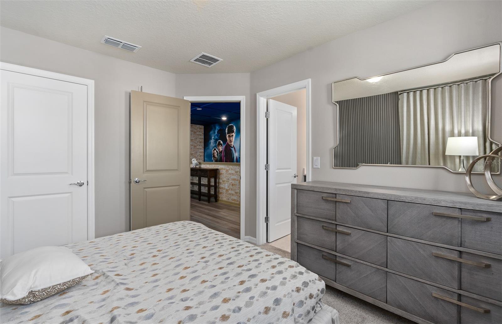 WINDSOR CAY - Residential