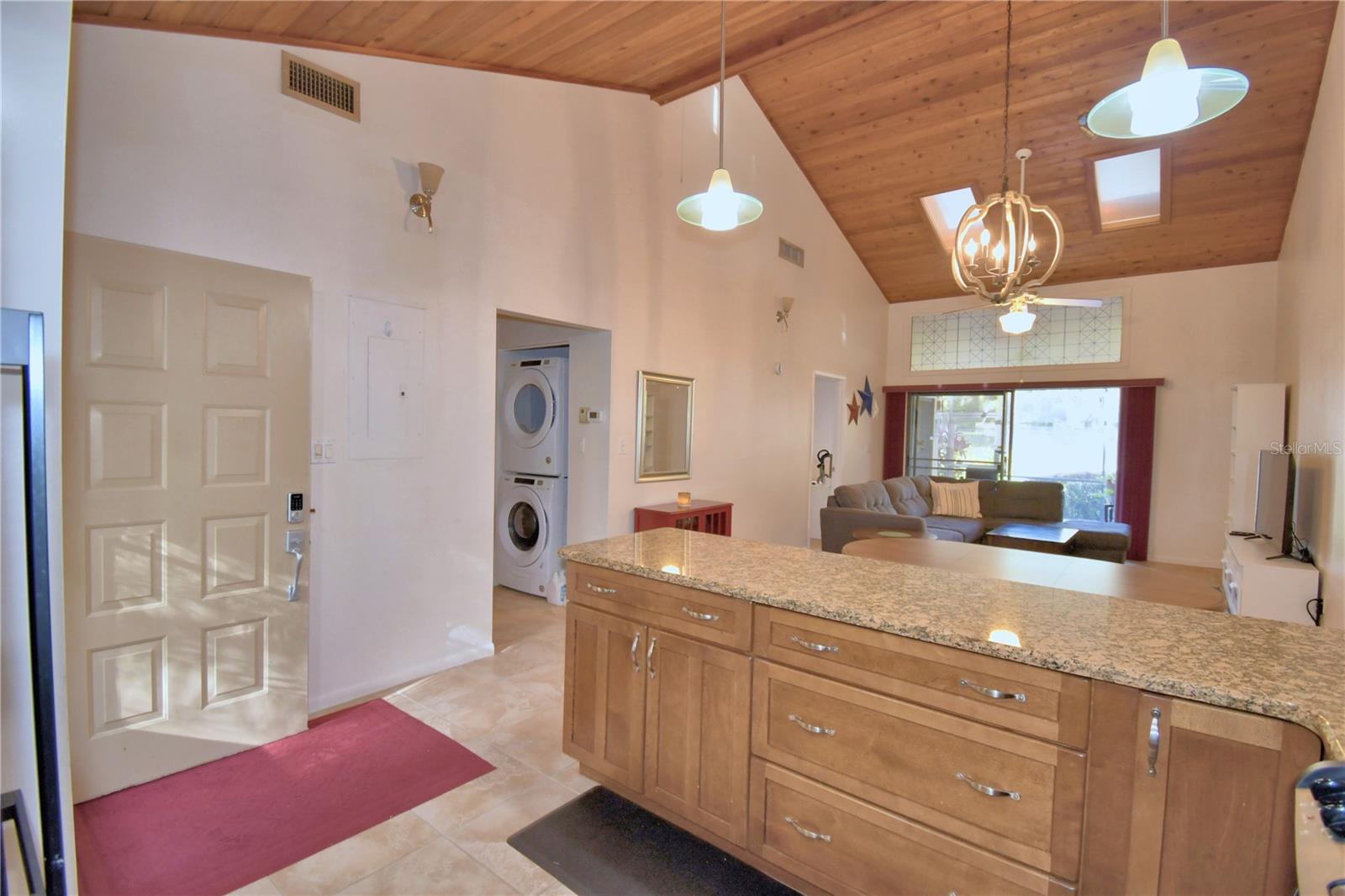 ASPENWOOD AT GRENELEFE PH 01 CONDO - Residential