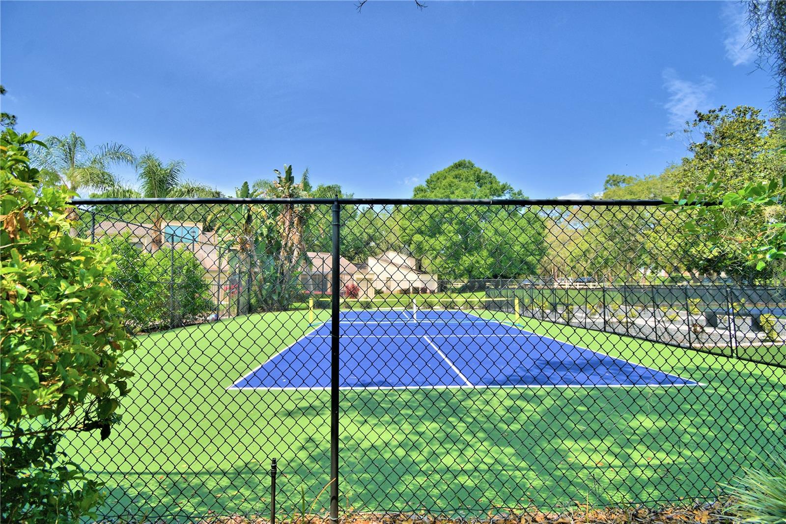 ASPENWOOD AT GRENELEFE PH 01 CONDO - Residential