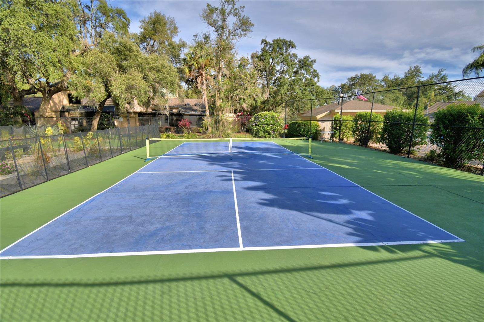 ASPENWOOD AT GRENELEFE PH 01 CONDO - Residential