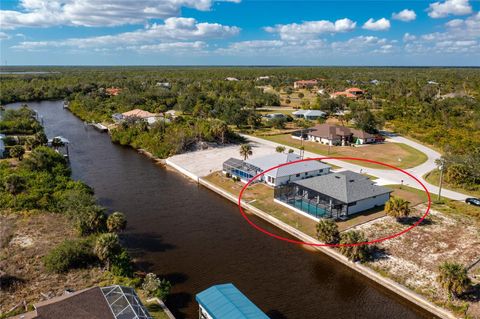 A home in PORT CHARLOTTE