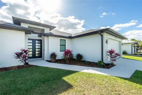 A home in PORT CHARLOTTE