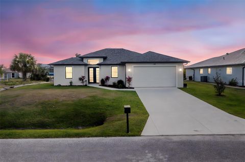 A home in PORT CHARLOTTE