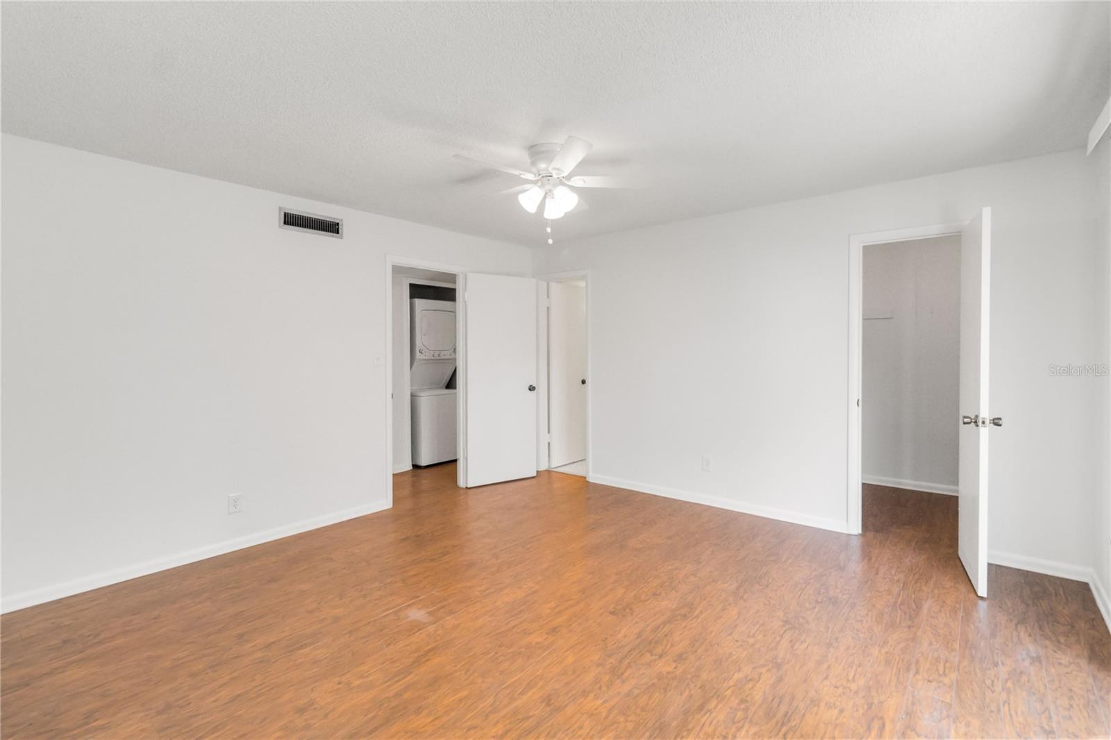 COLONIES - Residential