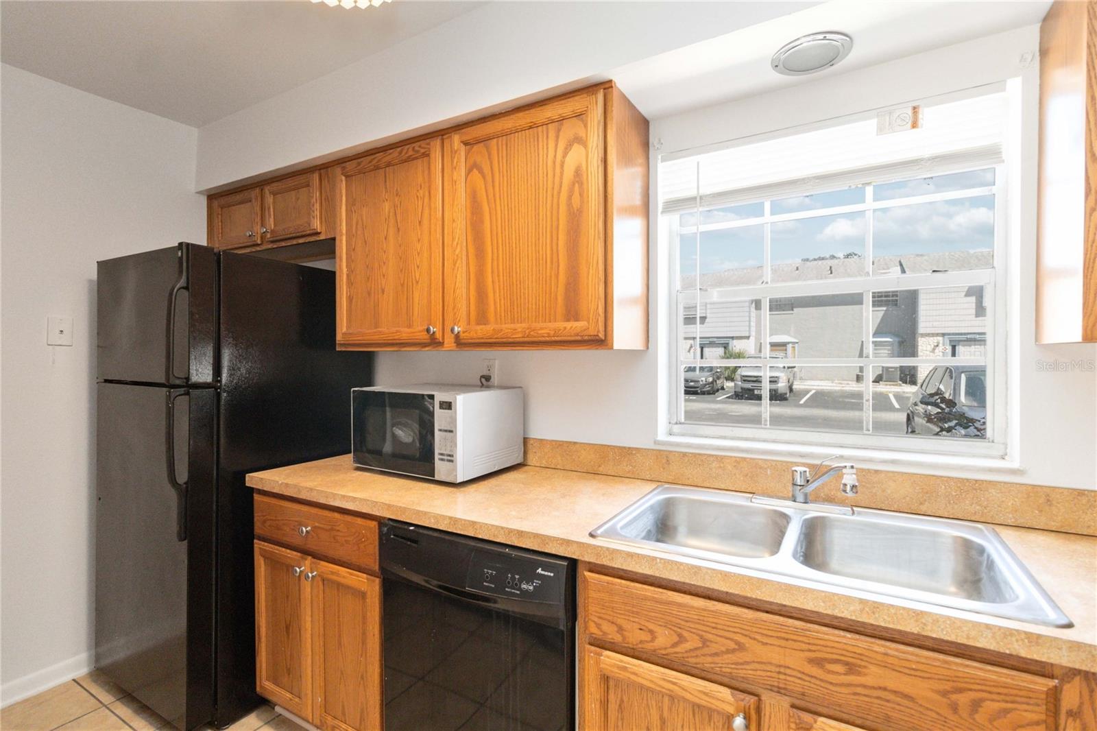 COLONIES - Residential