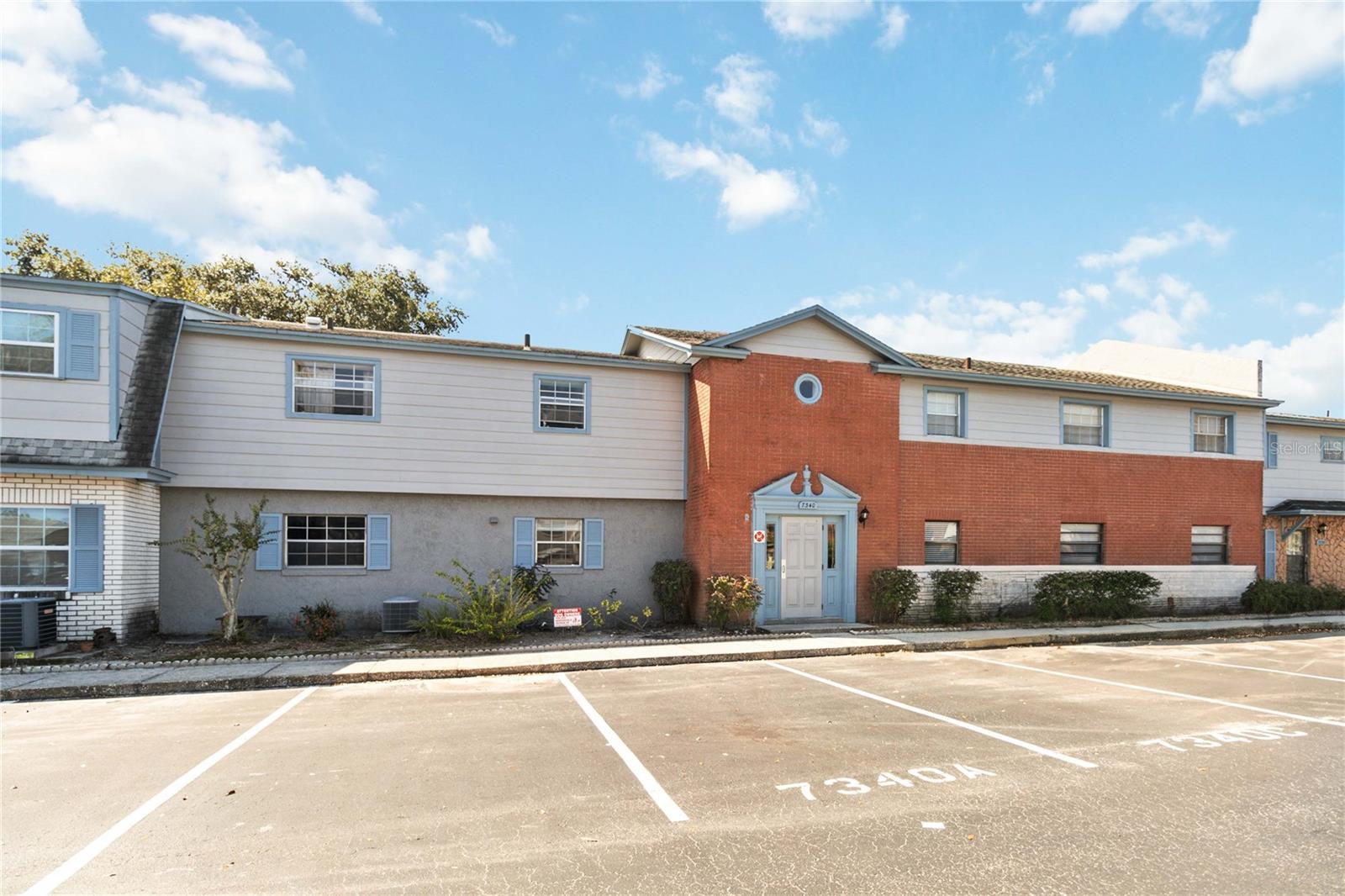 COLONIES - Residential