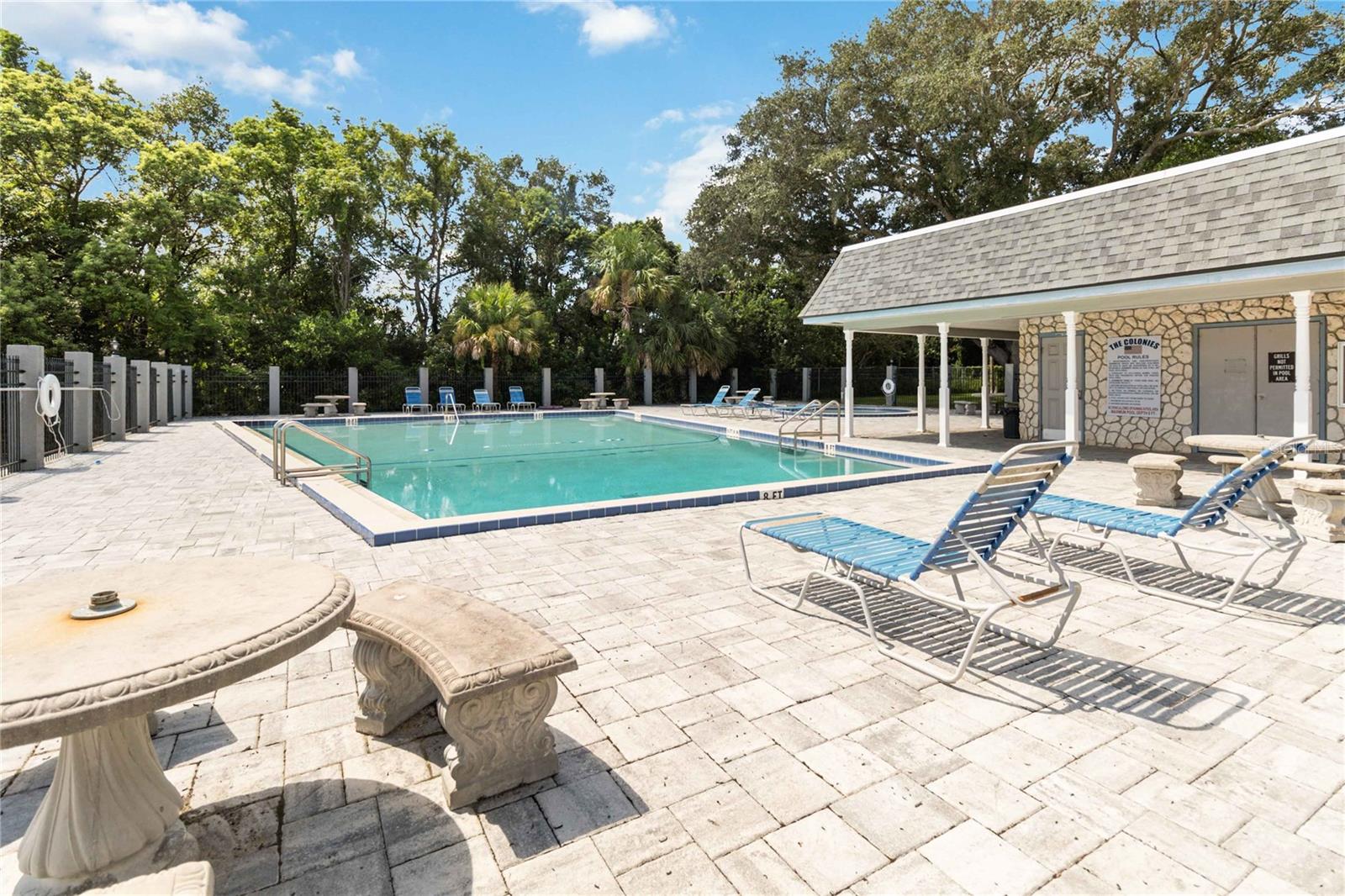 COLONIES - Residential