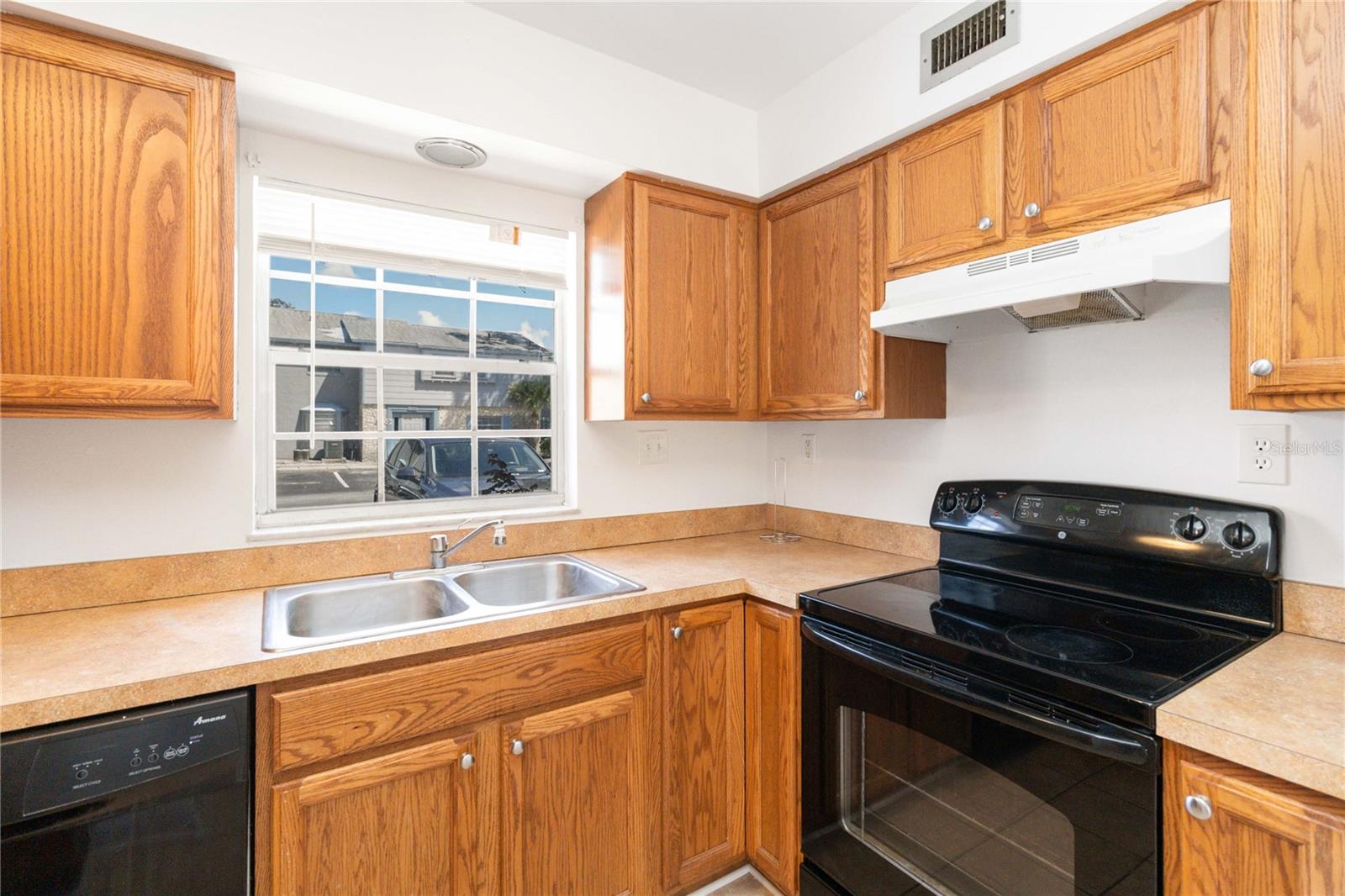 COLONIES - Residential