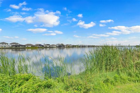 Tiny photo for 313 Blue Cypress Drive, Groveland, FL 34736 (MLS # G5102294)