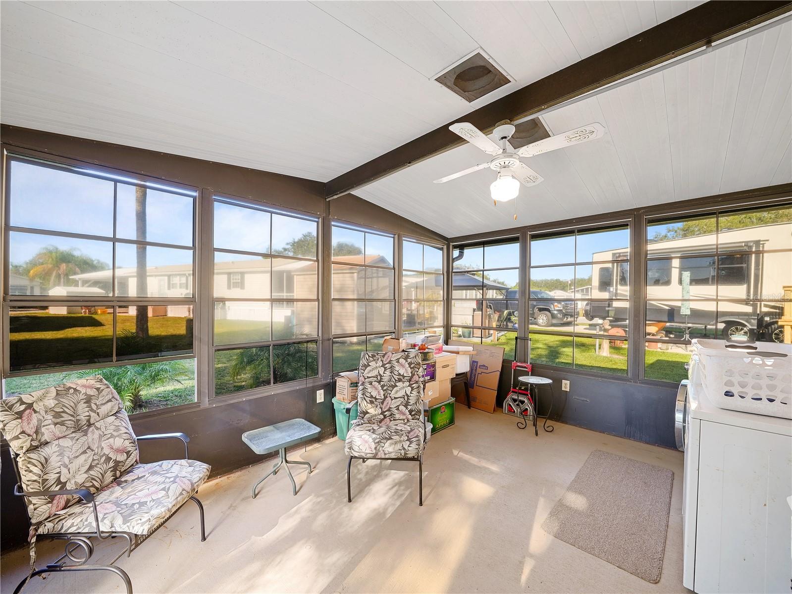 SADDLEBAG LAKE - Residential