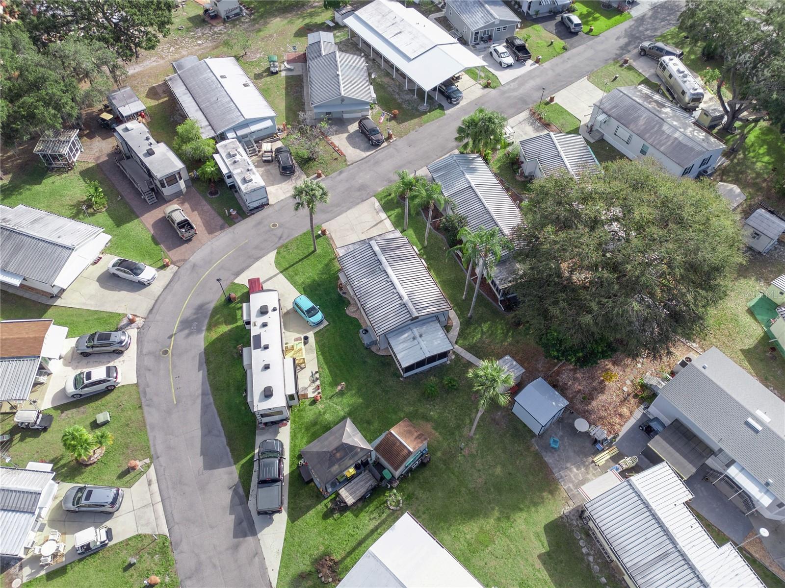 SADDLEBAG LAKE - Residential