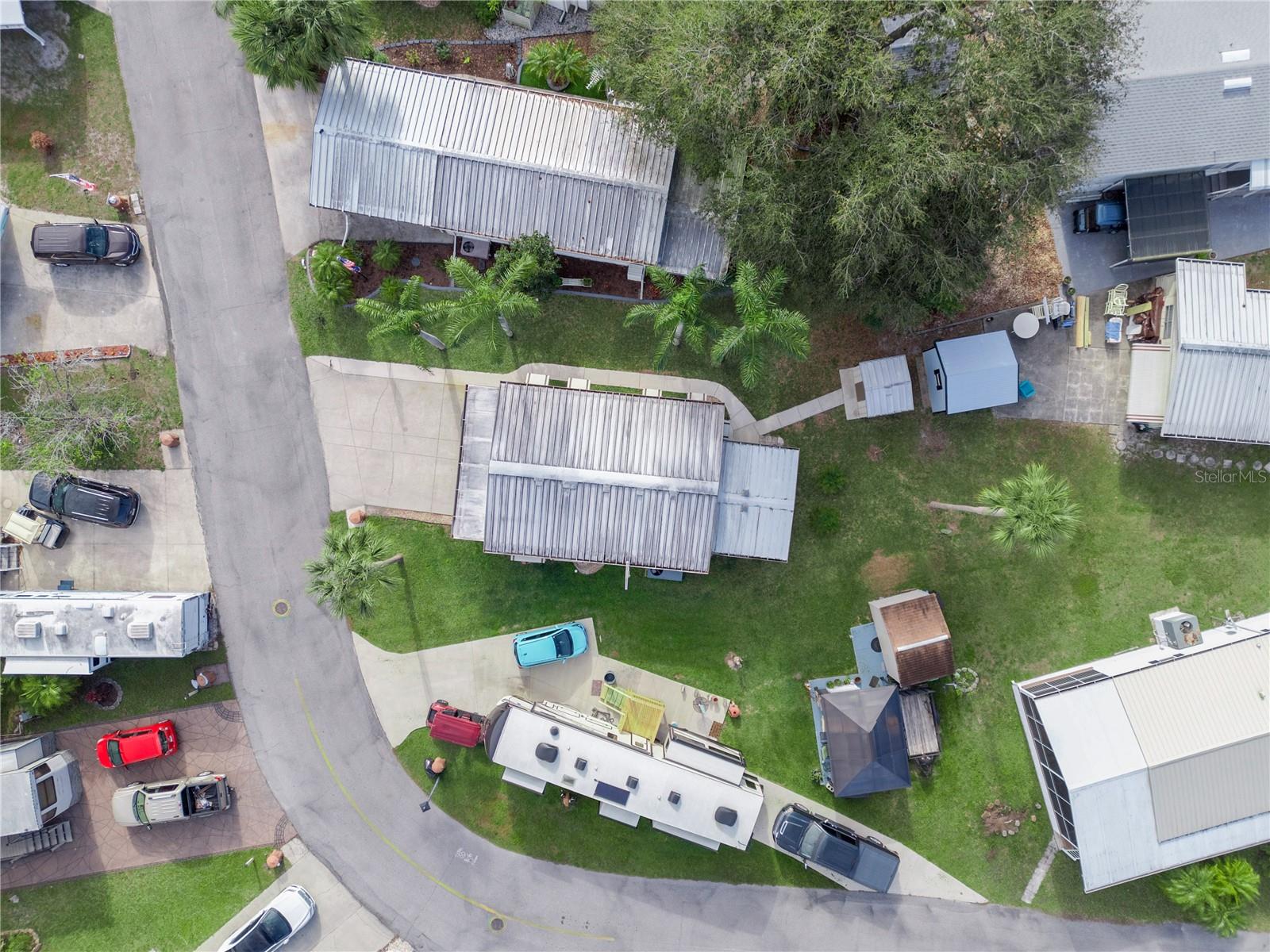 SADDLEBAG LAKE - Residential