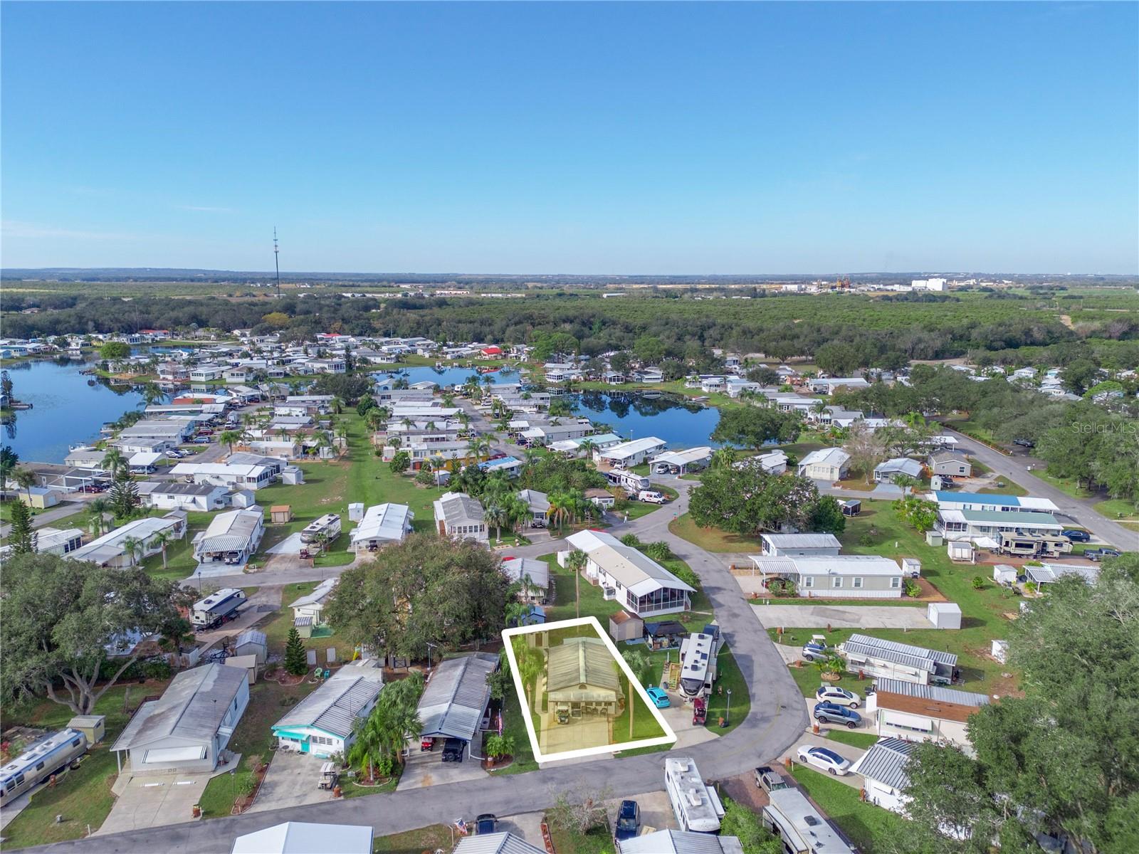 SADDLEBAG LAKE - Residential