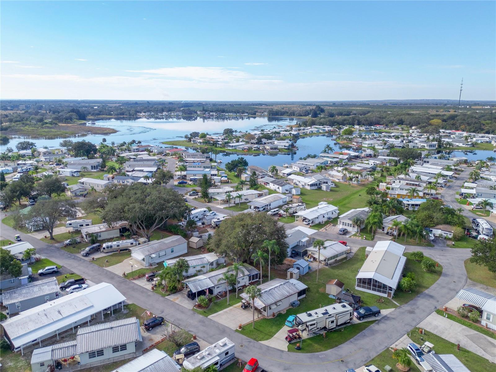 SADDLEBAG LAKE - Residential