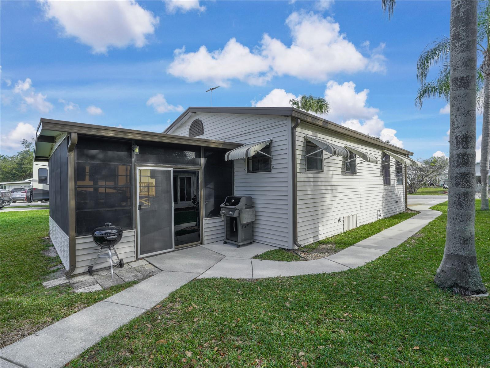 SADDLEBAG LAKE - Residential
