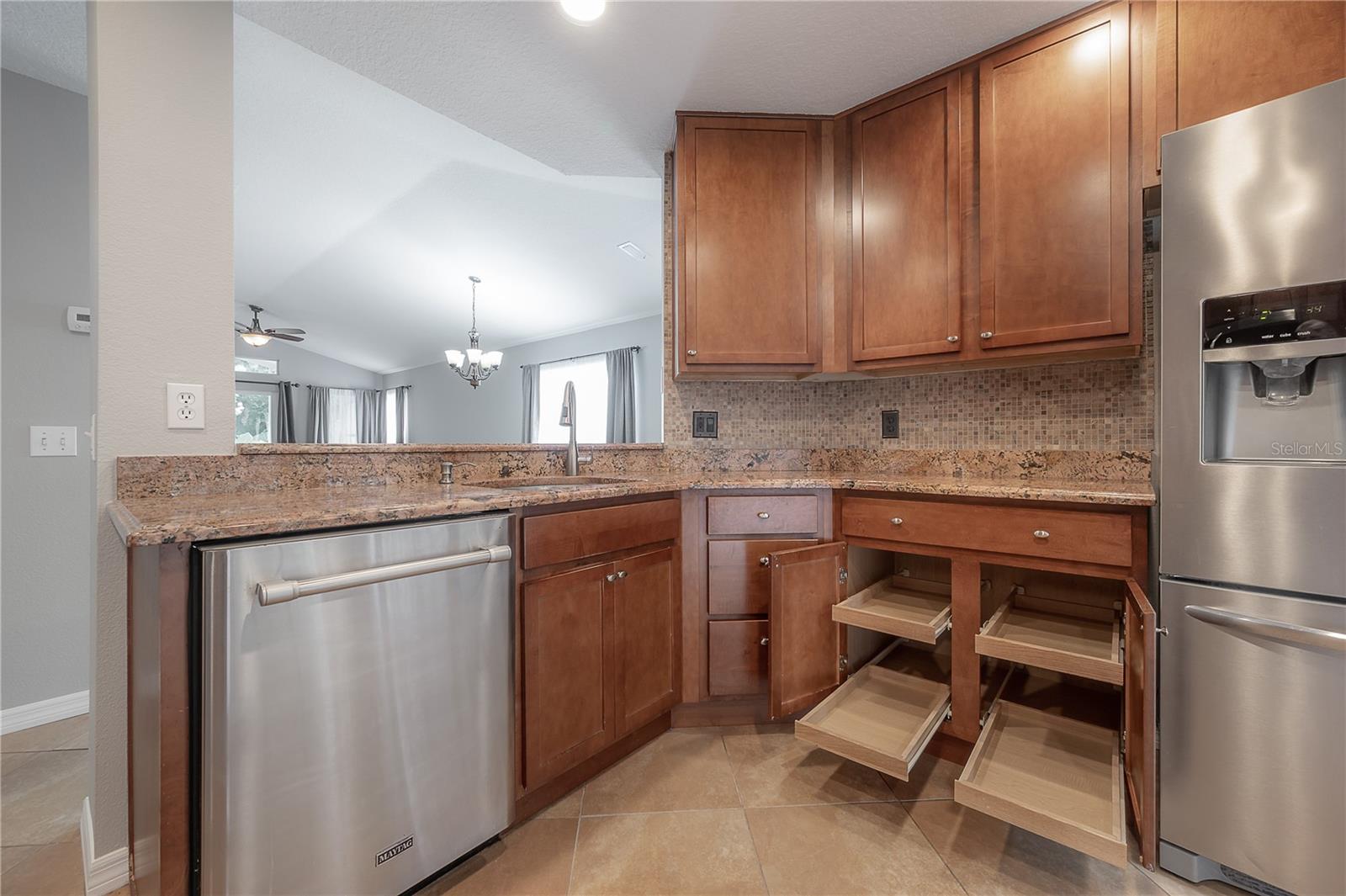 WESTCHASE SEC 372 & PARK SITE - Residential Lease