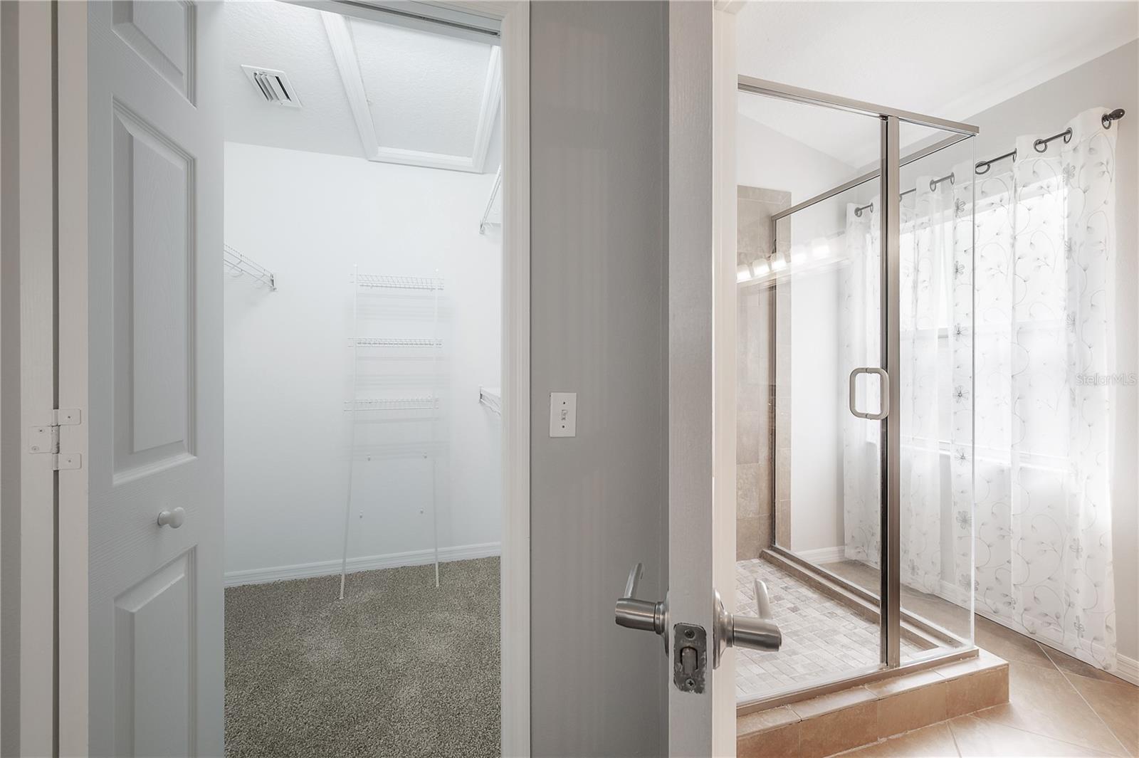 WESTCHASE SEC 372 & PARK SITE - Residential Lease