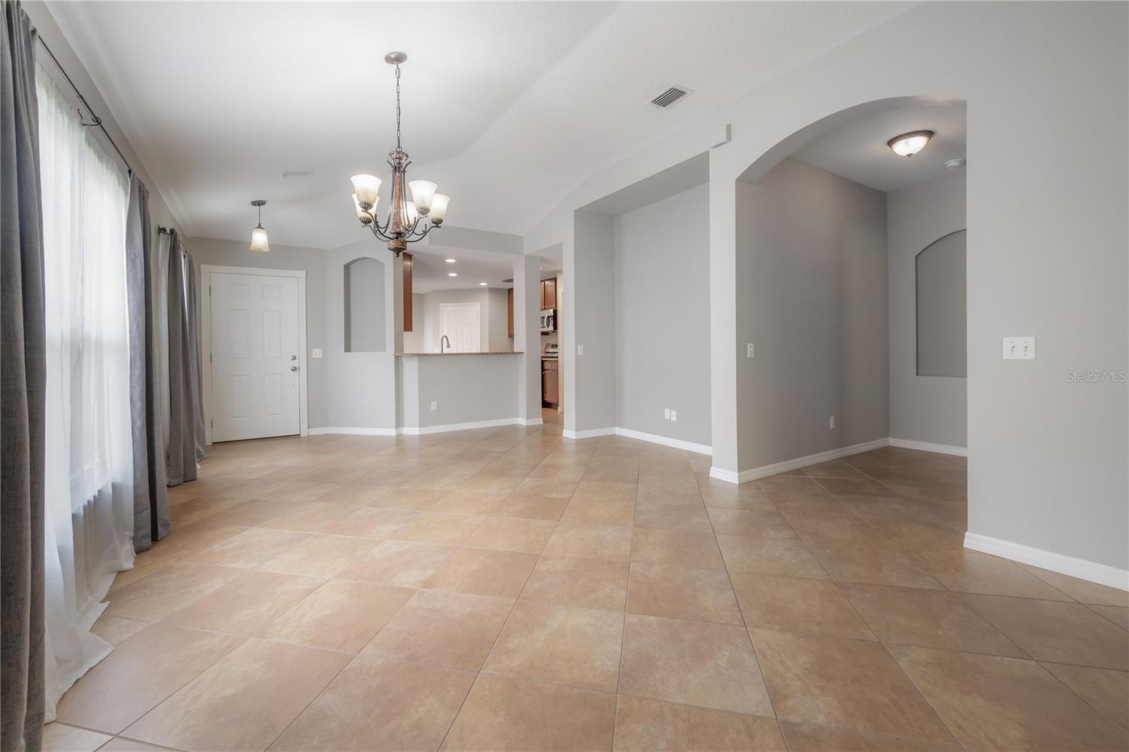 WESTCHASE SEC 372 & PARK SITE - Residential Lease