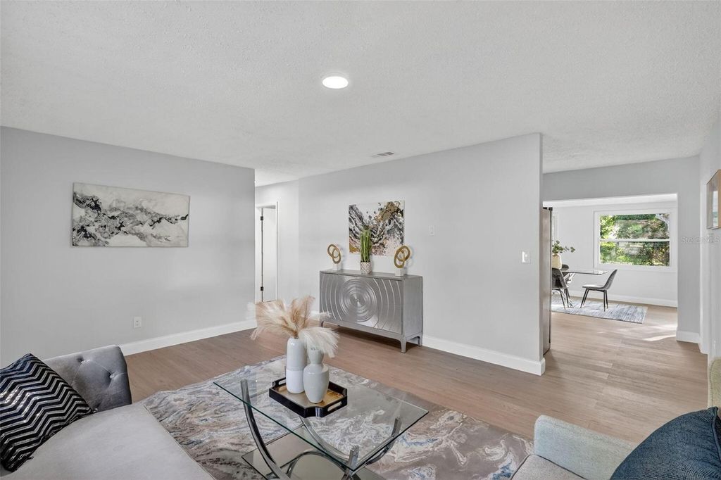 Photo of 559 Vine Avenue, Dunedin, FL 34698 (MLS # O6365543)