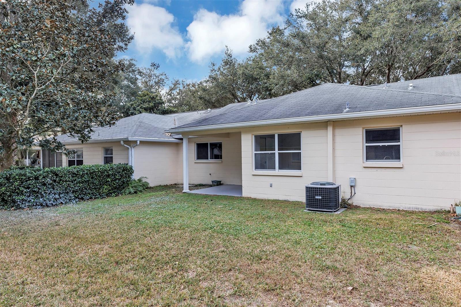 ON TOP OF THE WORLD/CENTRAL REPLA - Residential