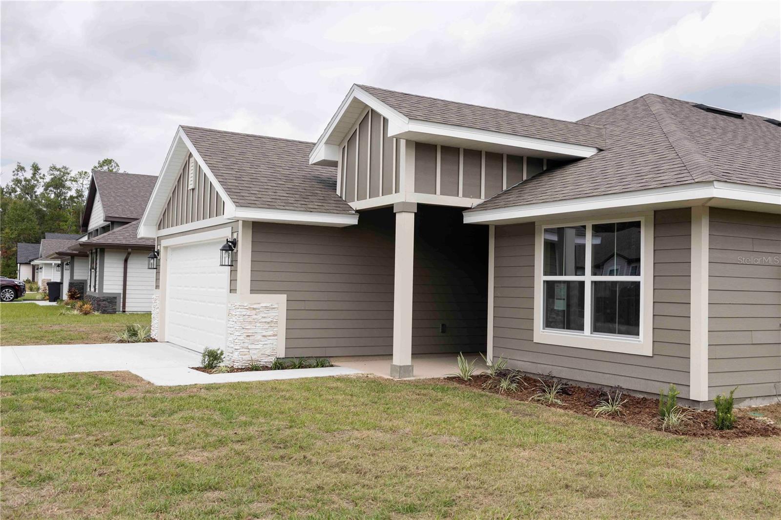 PRESERVE/LAUREL LAKE - Residential