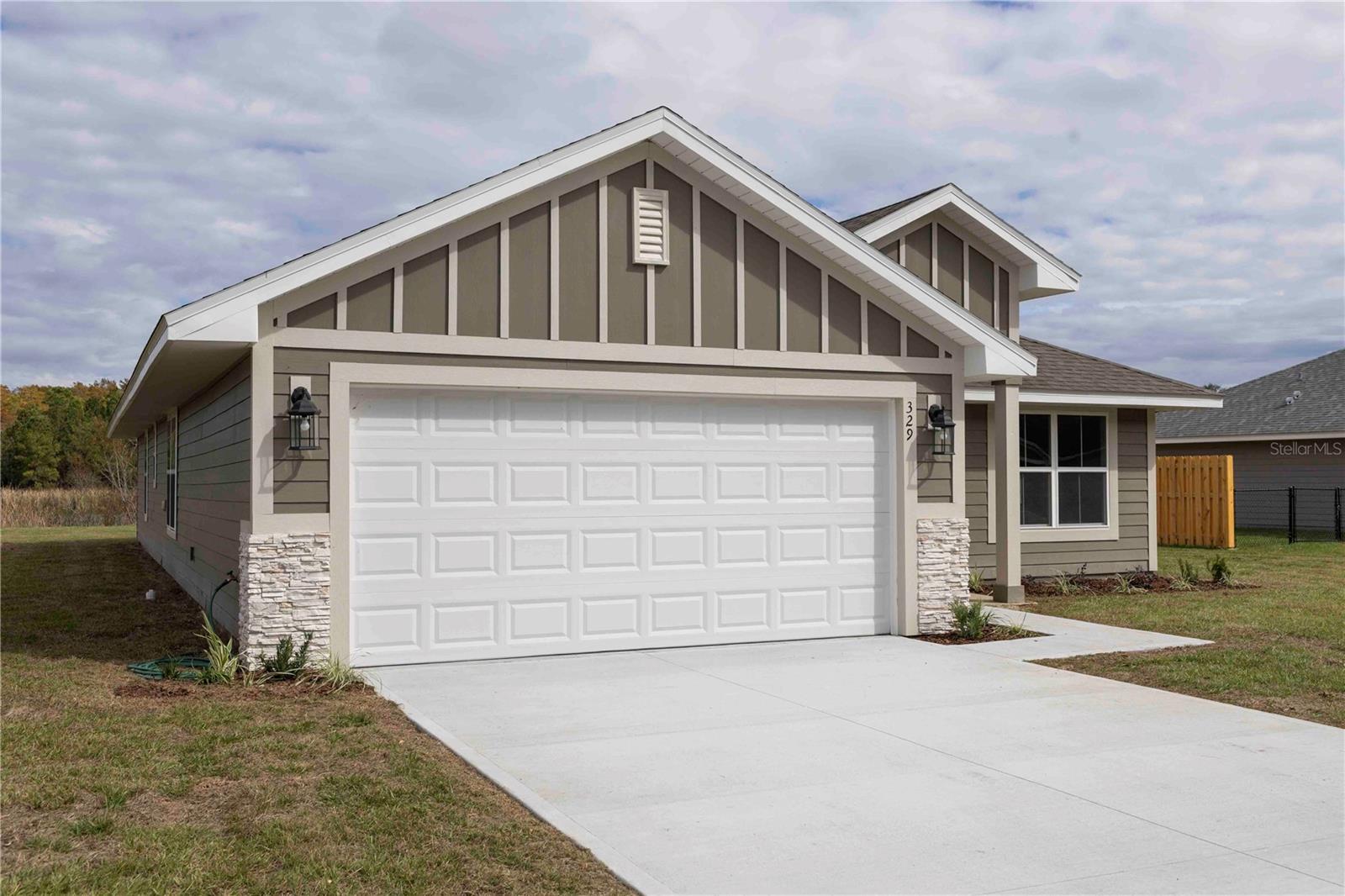 PRESERVE/LAUREL LAKE - Residential