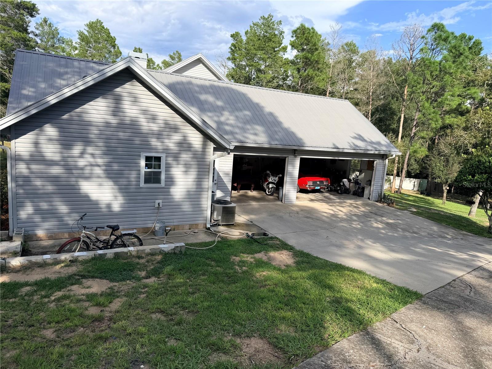 1671 E AMBERJACK DRIVE