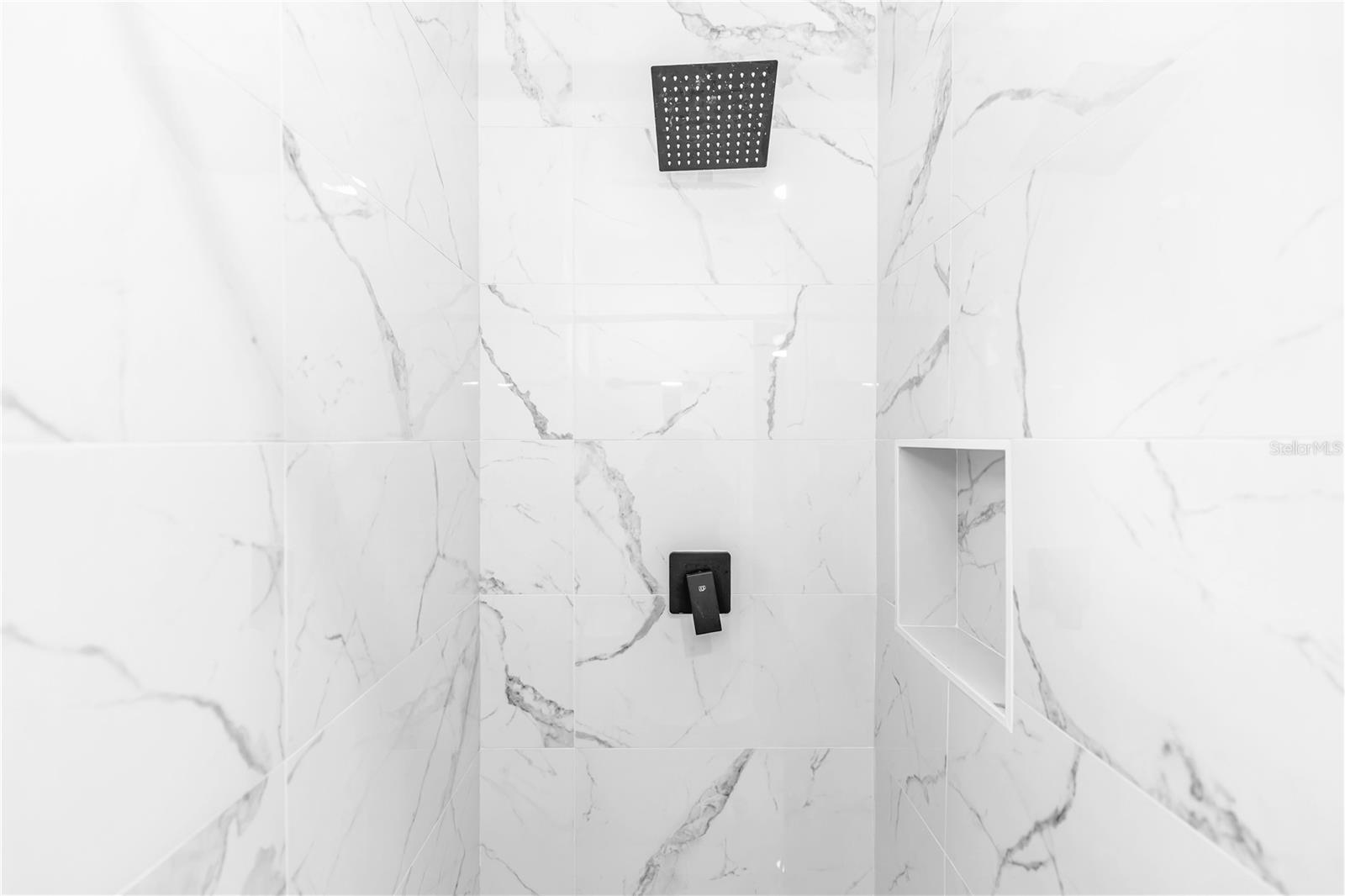 SPORTSMANS PARADISE - Residential