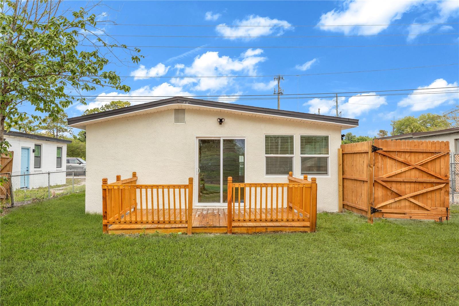 SPORTSMANS PARADISE - Residential