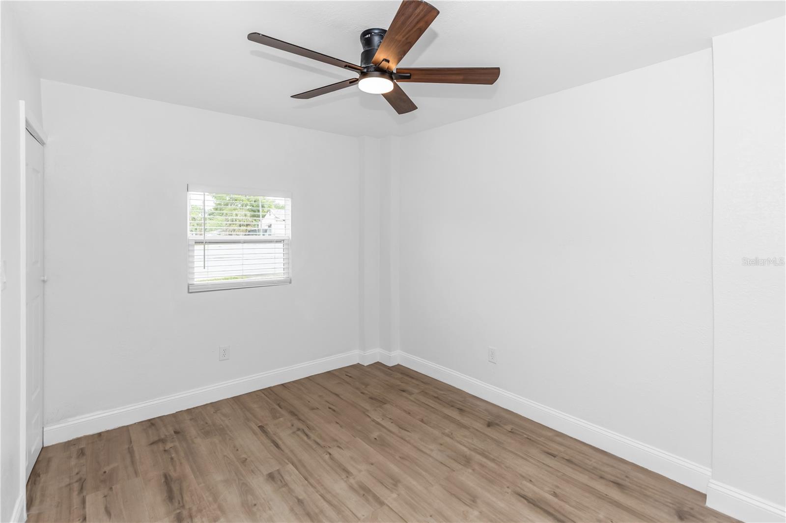 SPORTSMANS PARADISE - Residential