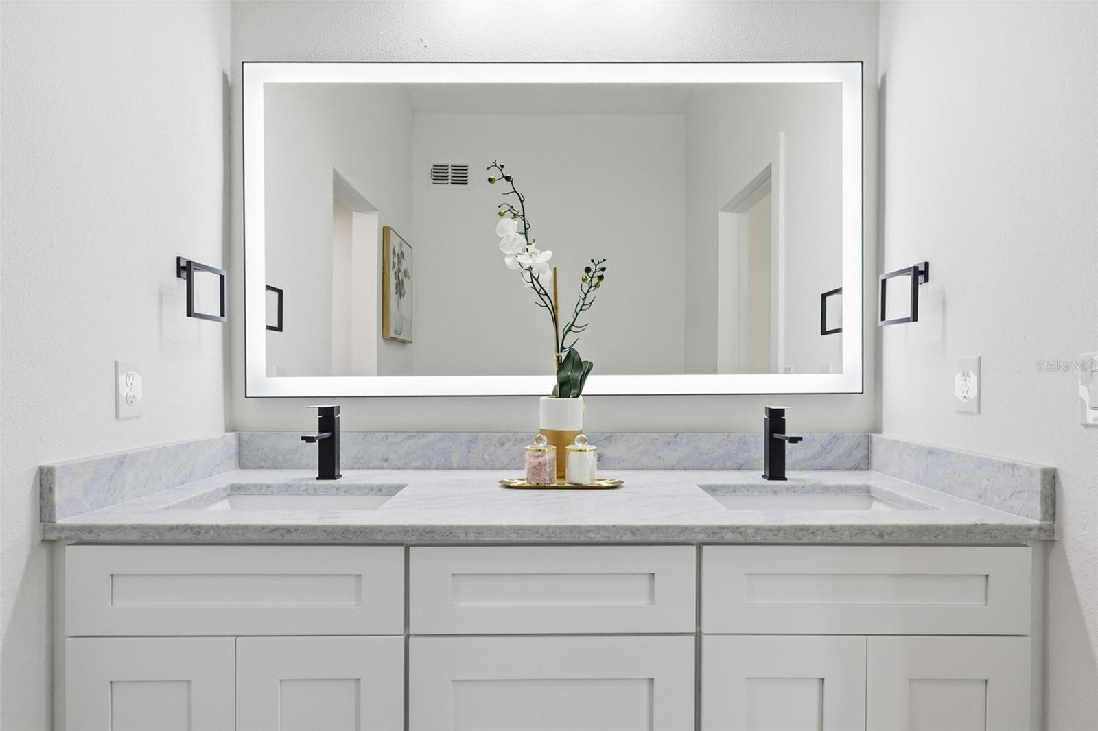 SUN-LIT SHORES - Residential