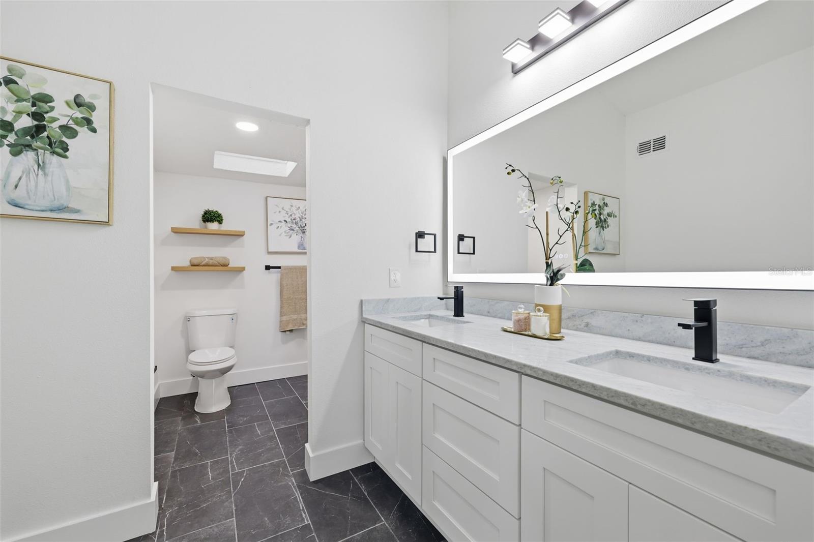 SUN-LIT SHORES - Residential