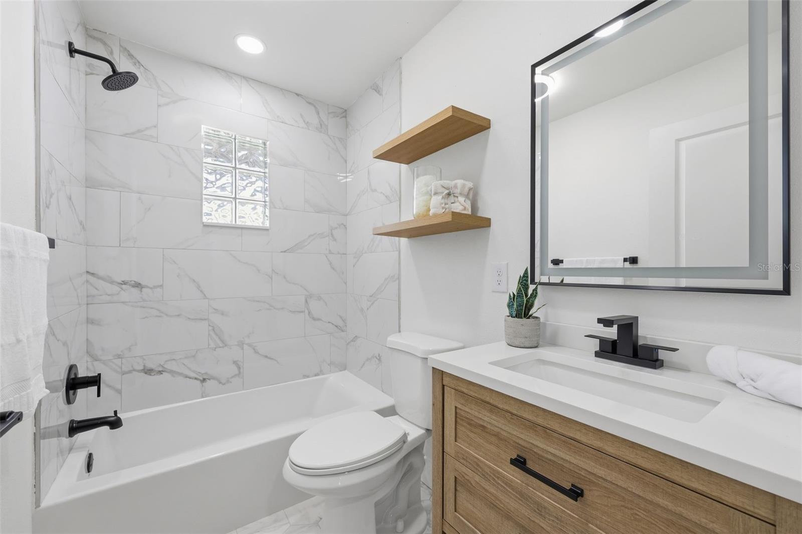 SUN-LIT SHORES - Residential