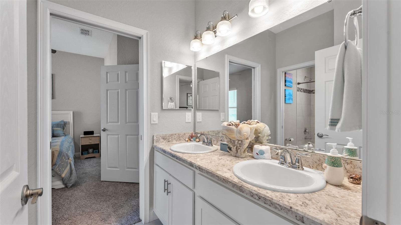 LAKESIDE PRESERVE PH 1 - Residential