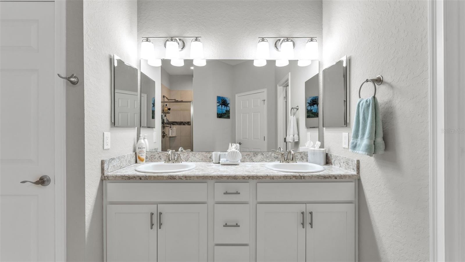 LAKESIDE PRESERVE PH 1 - Residential