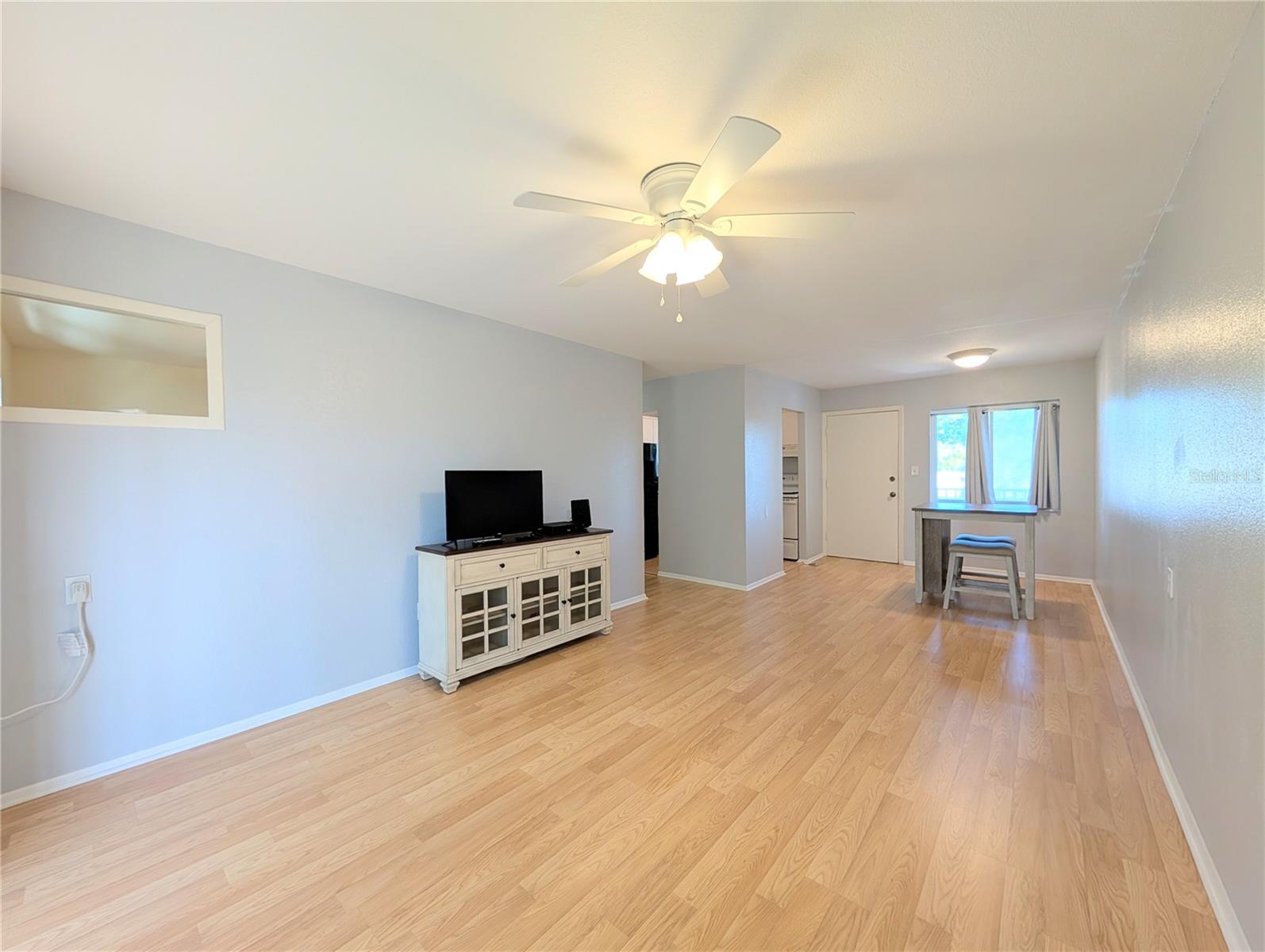 BAYSHORE GARDENS APTS 5 - Residential