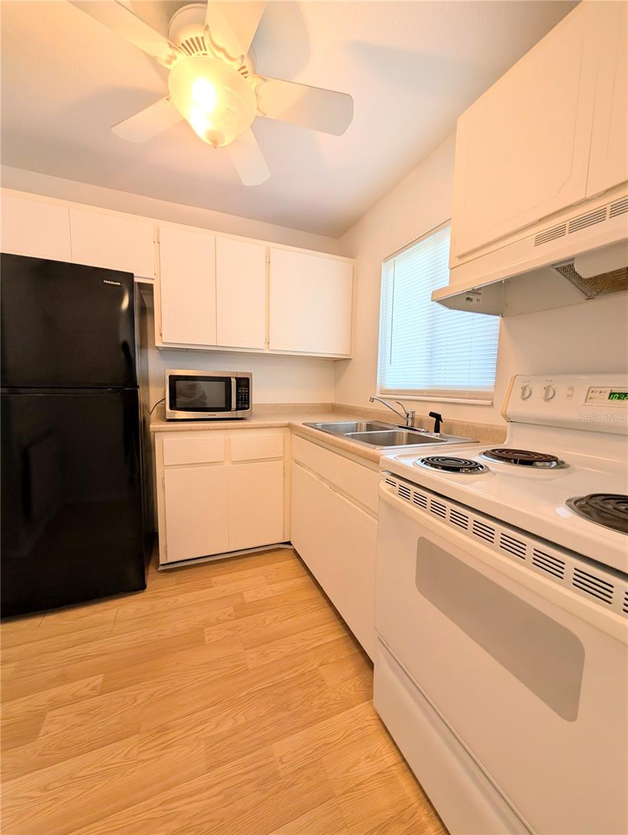 BAYSHORE GARDENS APTS 5 - Residential