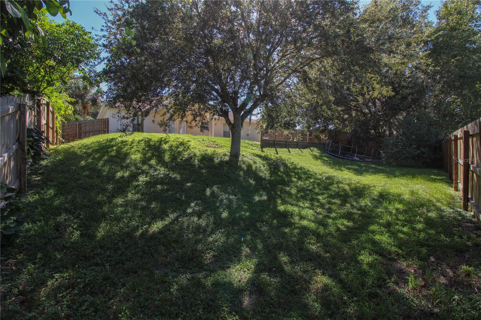 LOUISA POINTE PH V SUB - Residential Lease