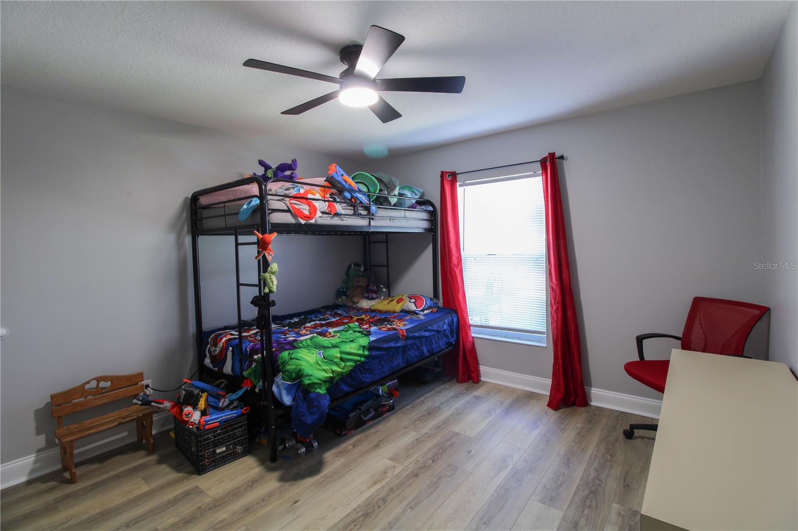 LOUISA POINTE PH V SUB - Residential Lease