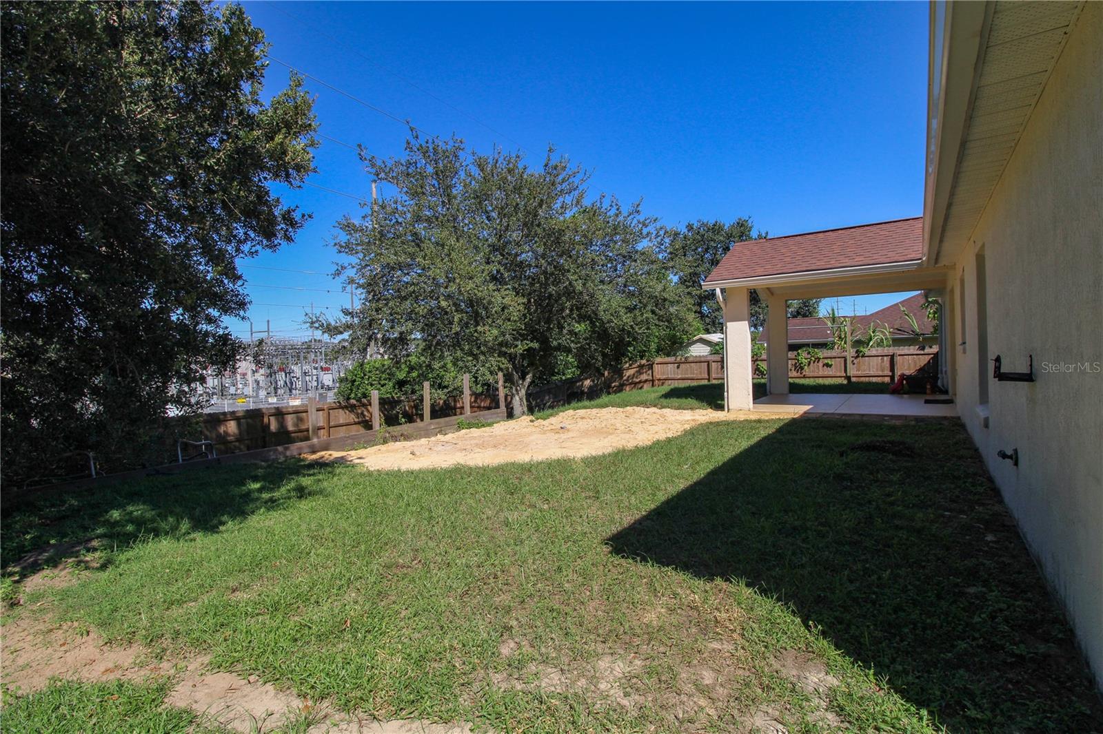 LOUISA POINTE PH V SUB - Residential Lease