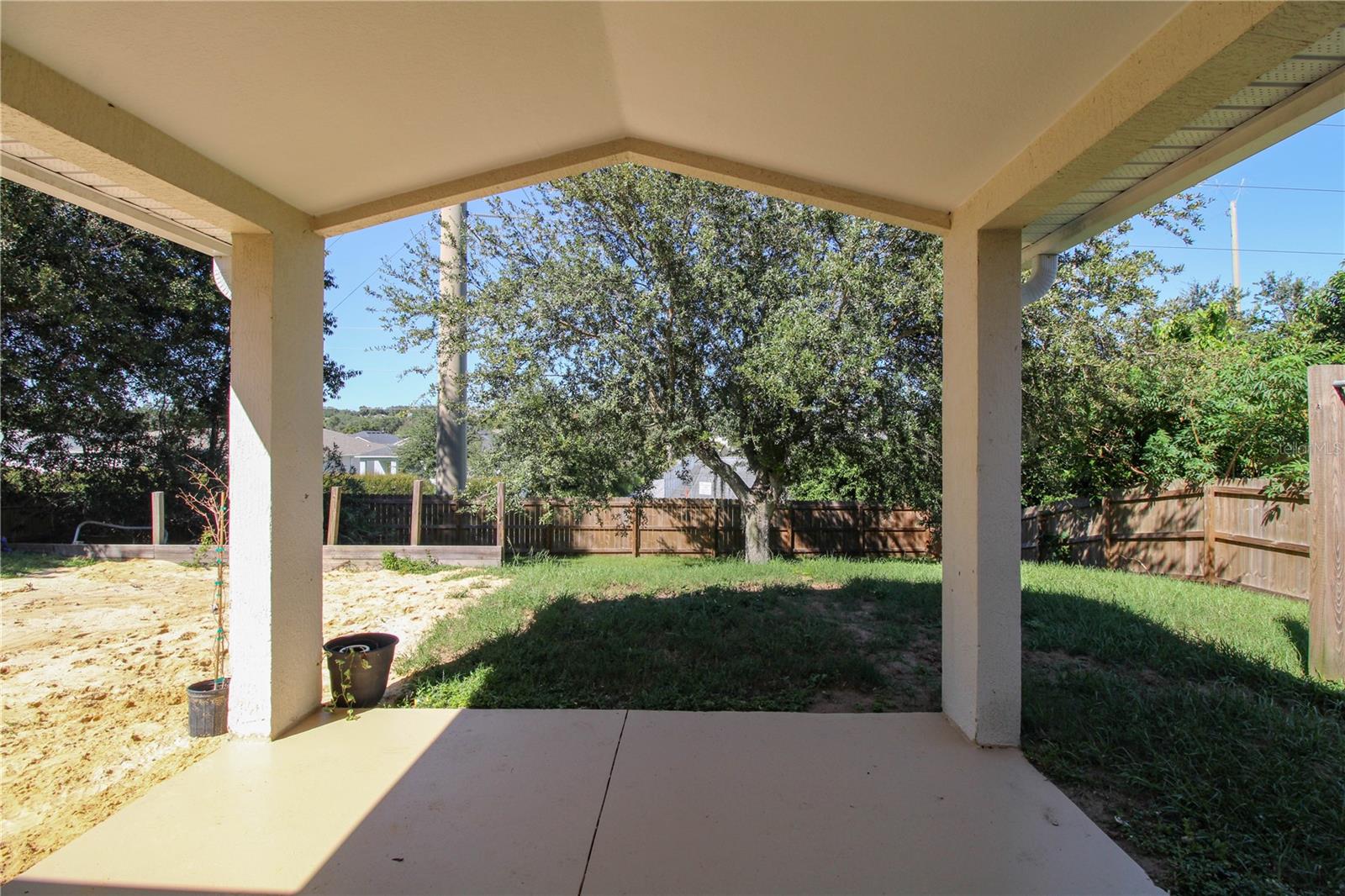 LOUISA POINTE PH V SUB - Residential Lease