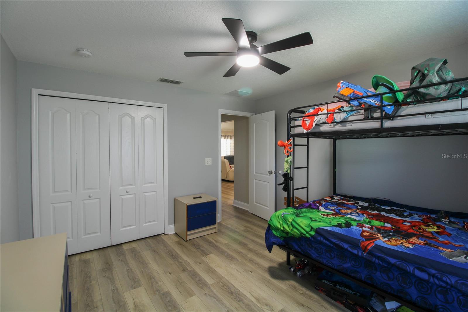 LOUISA POINTE PH V SUB - Residential Lease