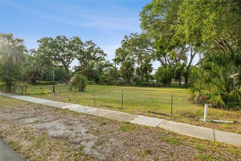 Photo of 1207 34th Street, Sarasota, FL 34234 (MLS # A4691838)