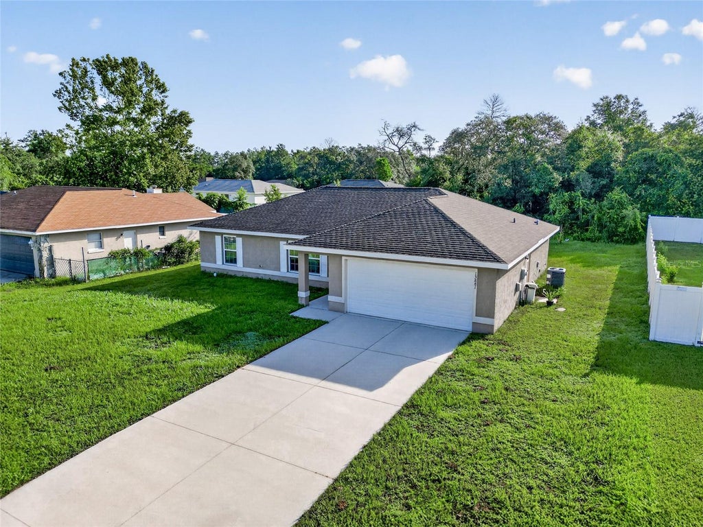 Photo of 13881 SW 33rd Terrace, Ocala, FL 34473 (MLS # OM729037)