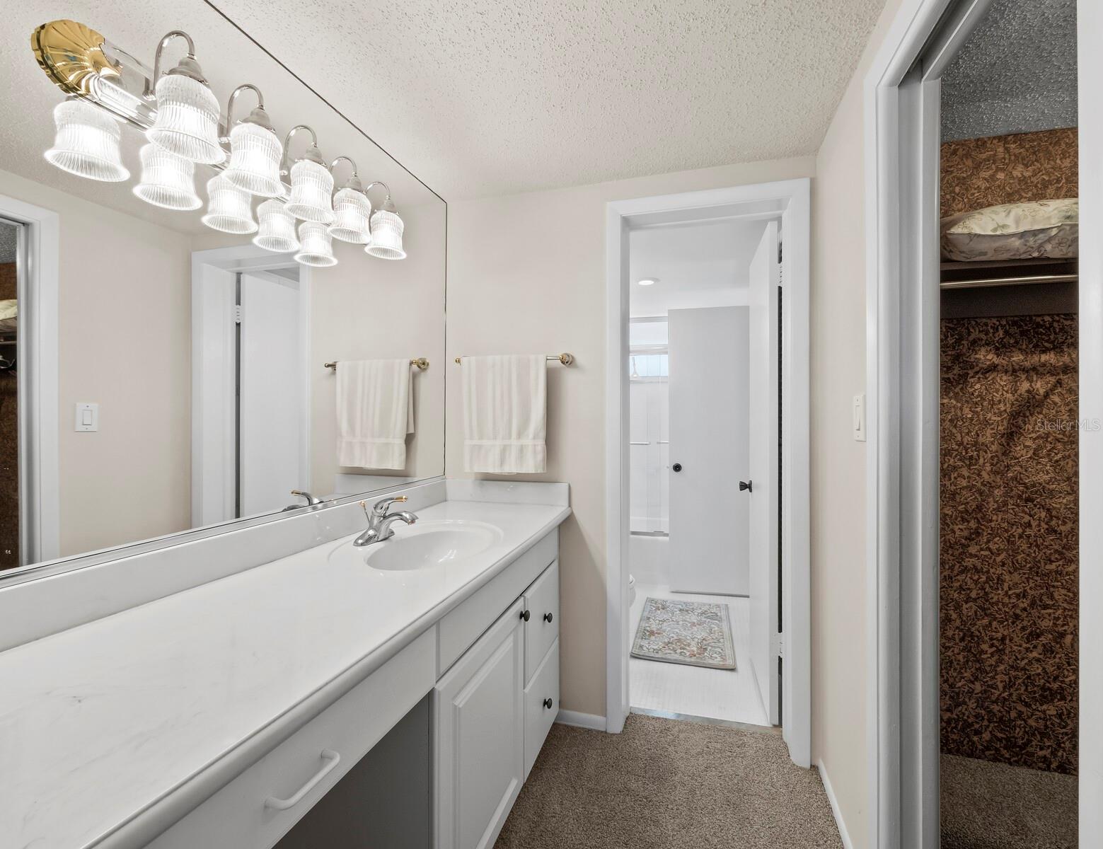 LONGBOAT HARBOUR - Residential