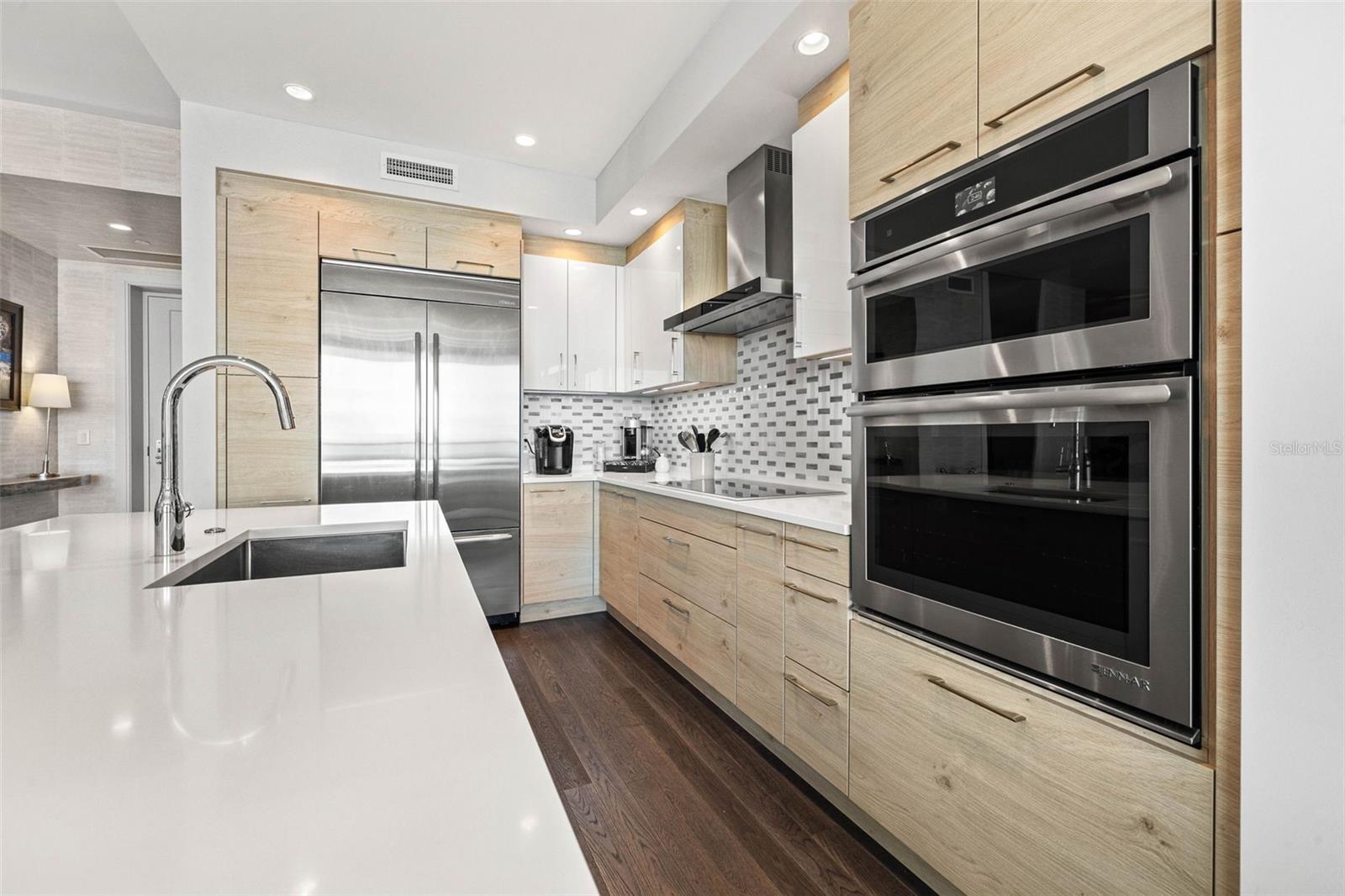 ONE ST. PETERSBURG - Residential